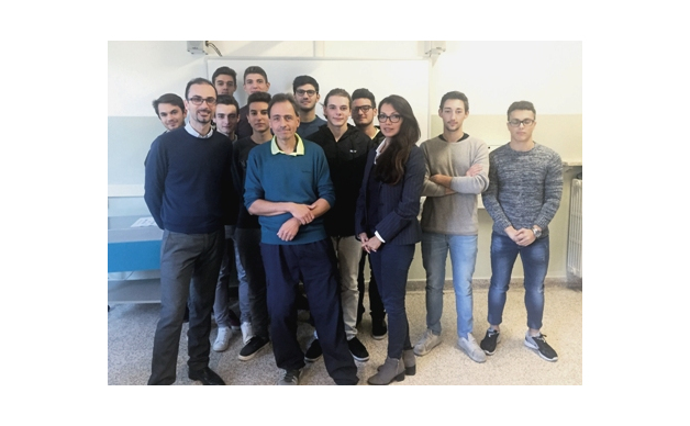 Dal banco di scuola al posto di lavoro