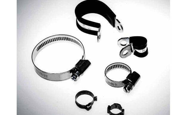 Fascette,sistemi di fissaggio in plastica e cablaggi