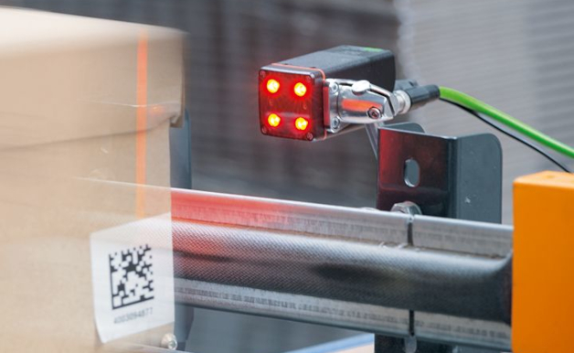 Lettore multicodice O2I di ifm: semplice come un sensore