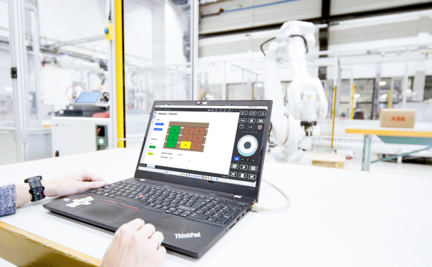 ABB introduce lo strumento no-code AppStudio per la programmazione di interfacce robotizzate