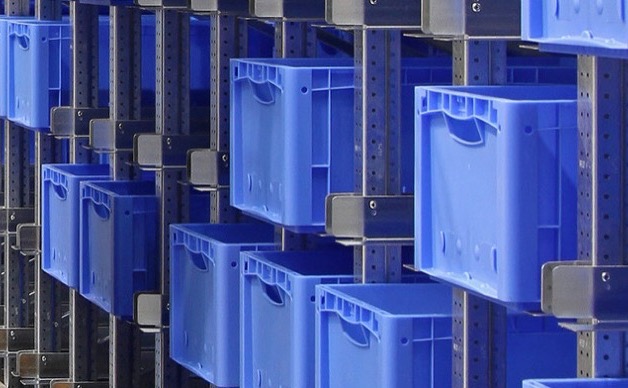 Tipi di cassette per la logistica: guida completa e comparativa